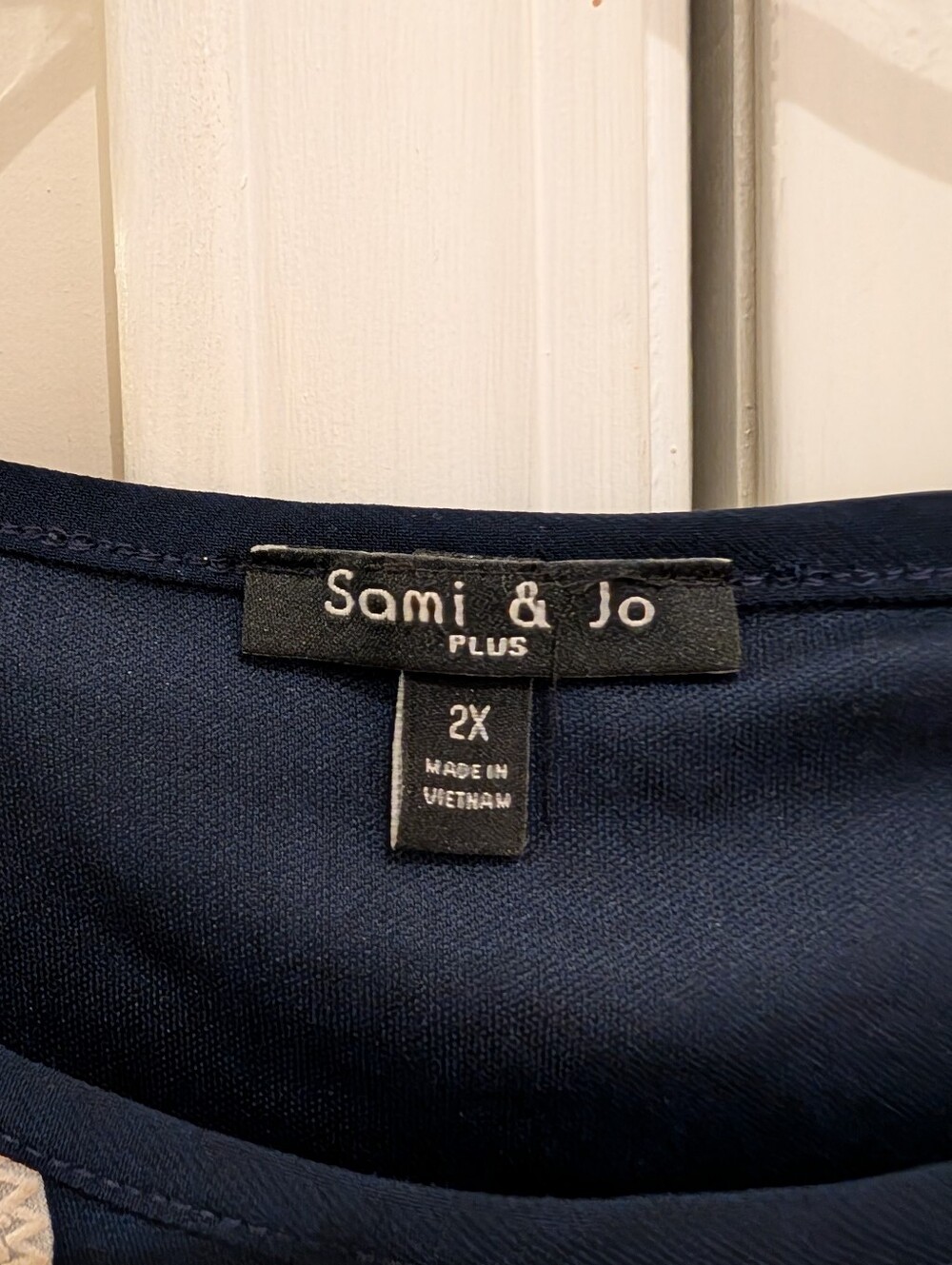 Sami & Jo Plus Women's Navy And White Geometric Pattern Midi Dress, 2X - Picture 3 of 8